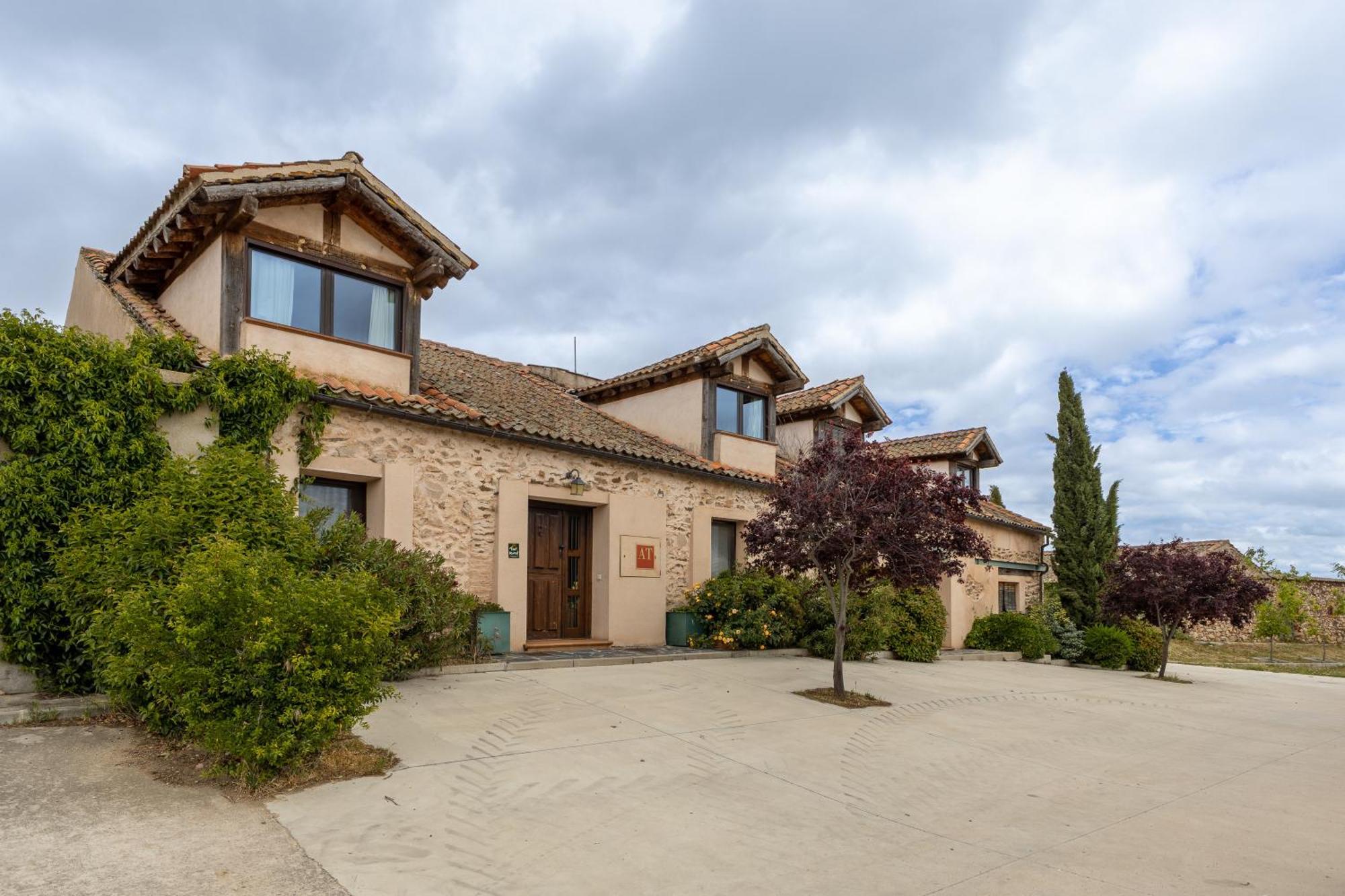 La Casona Y Casitas De Tabladillo Villa Santa Maria la Real de Nieva Exterior foto